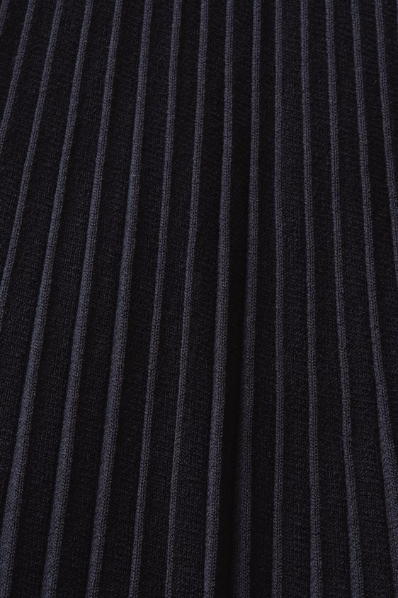 Women Esprit Black Mockneck pleated midi dress with short-sleeves Dresses XF4444120 - Image 4